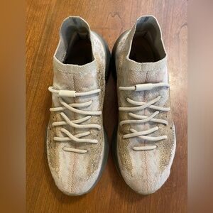 Adidas YEEZY Boost 380 - Pepper - Men’s Size 11 - Excellent Condition - No Box